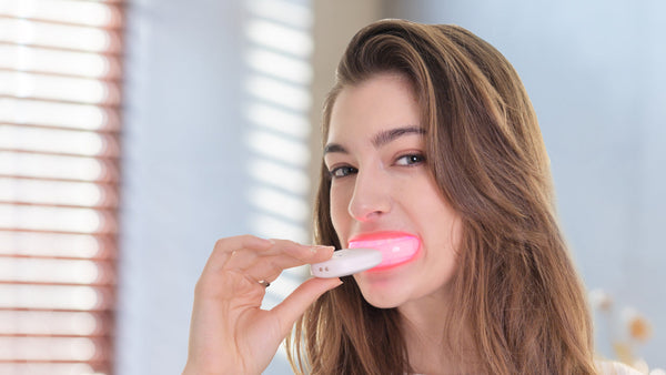 Advanced toothpastes for light assisted oral care